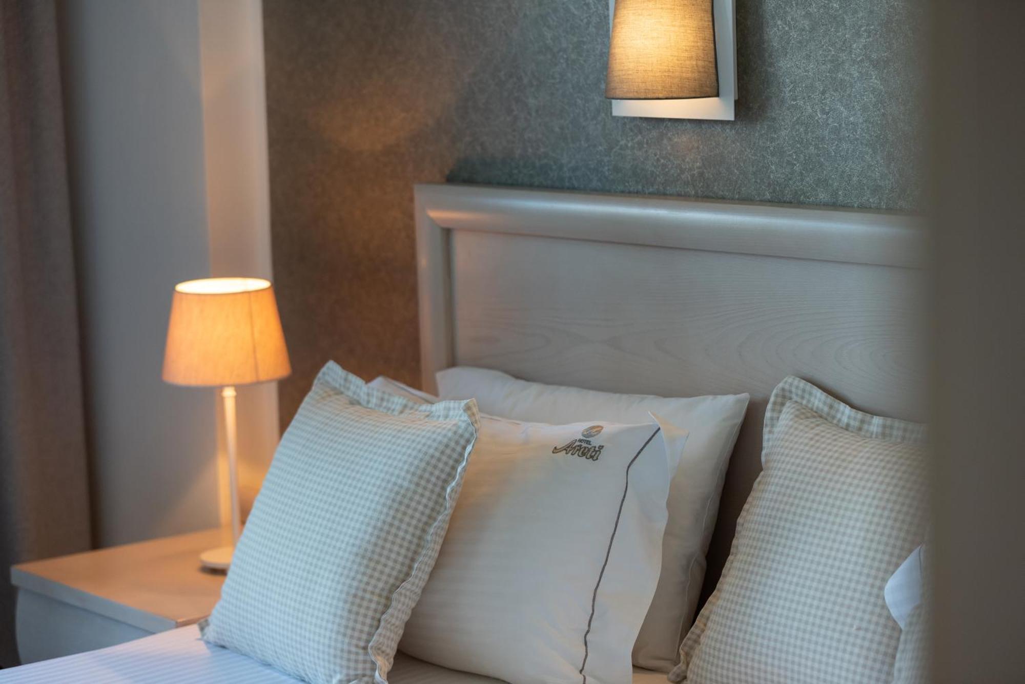 Hotel Areti Neos Marmaras Bagian luar foto