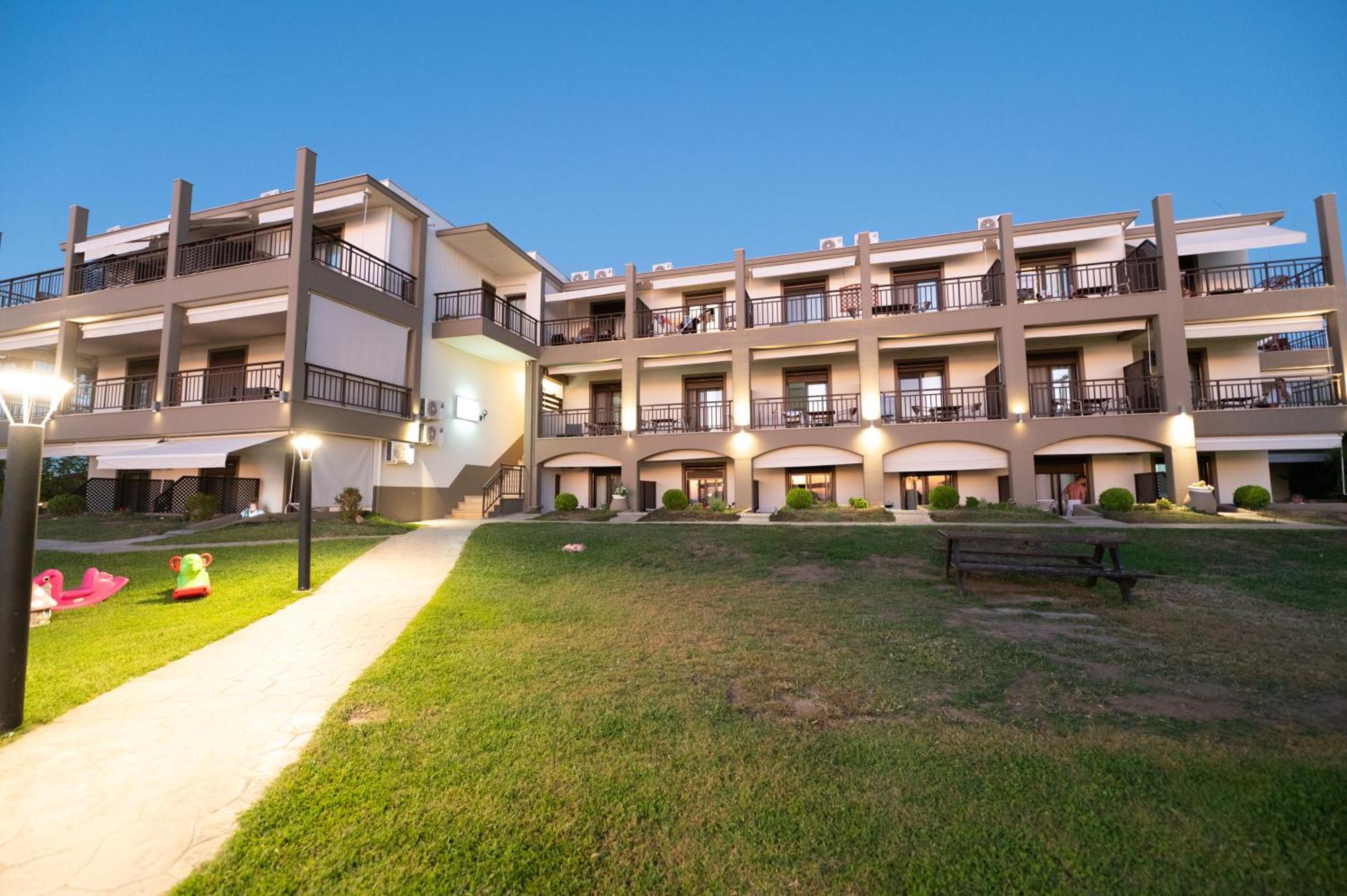 Hotel Areti Neos Marmaras Bagian luar foto