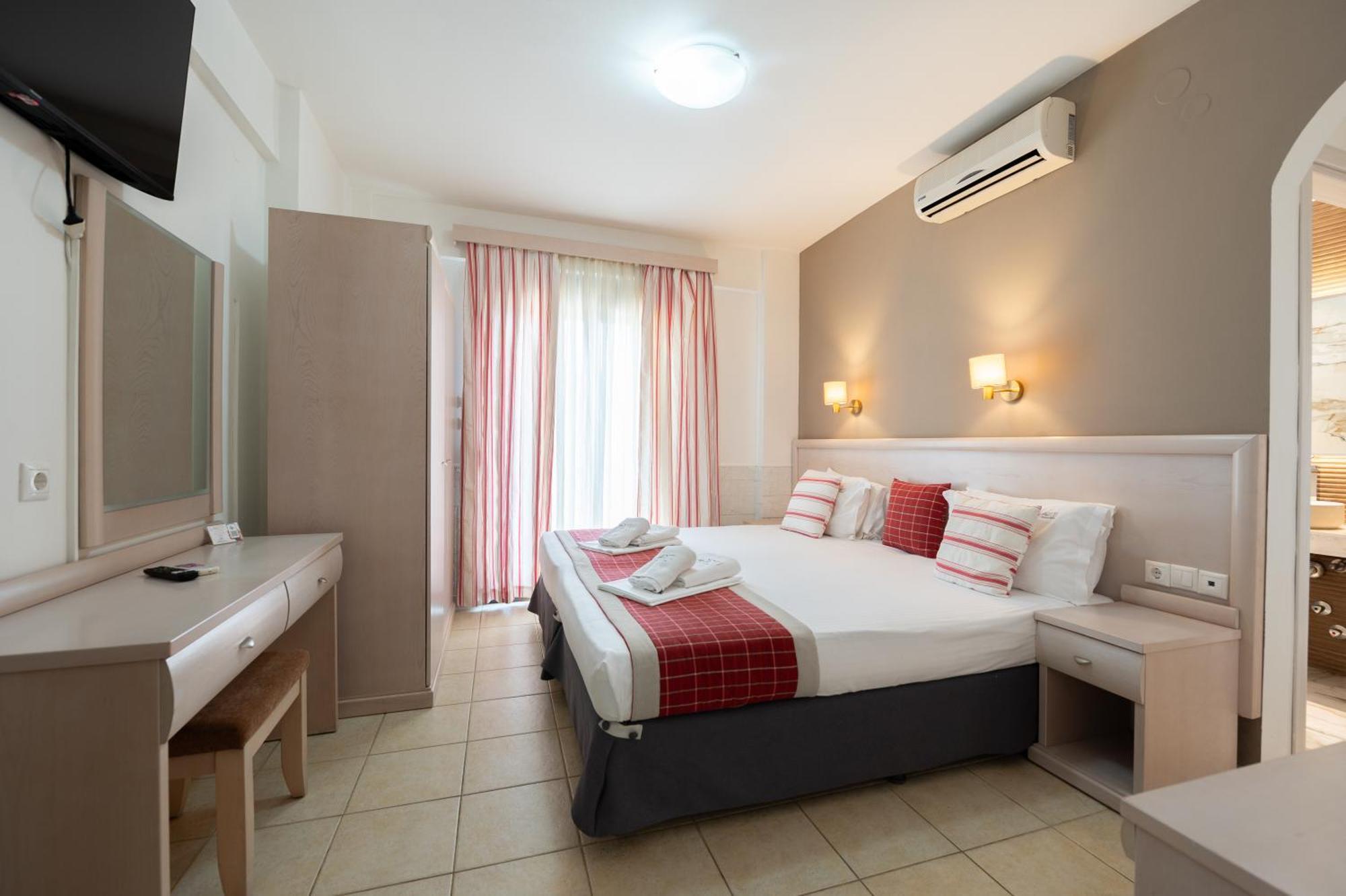 Hotel Areti Neos Marmaras Bagian luar foto