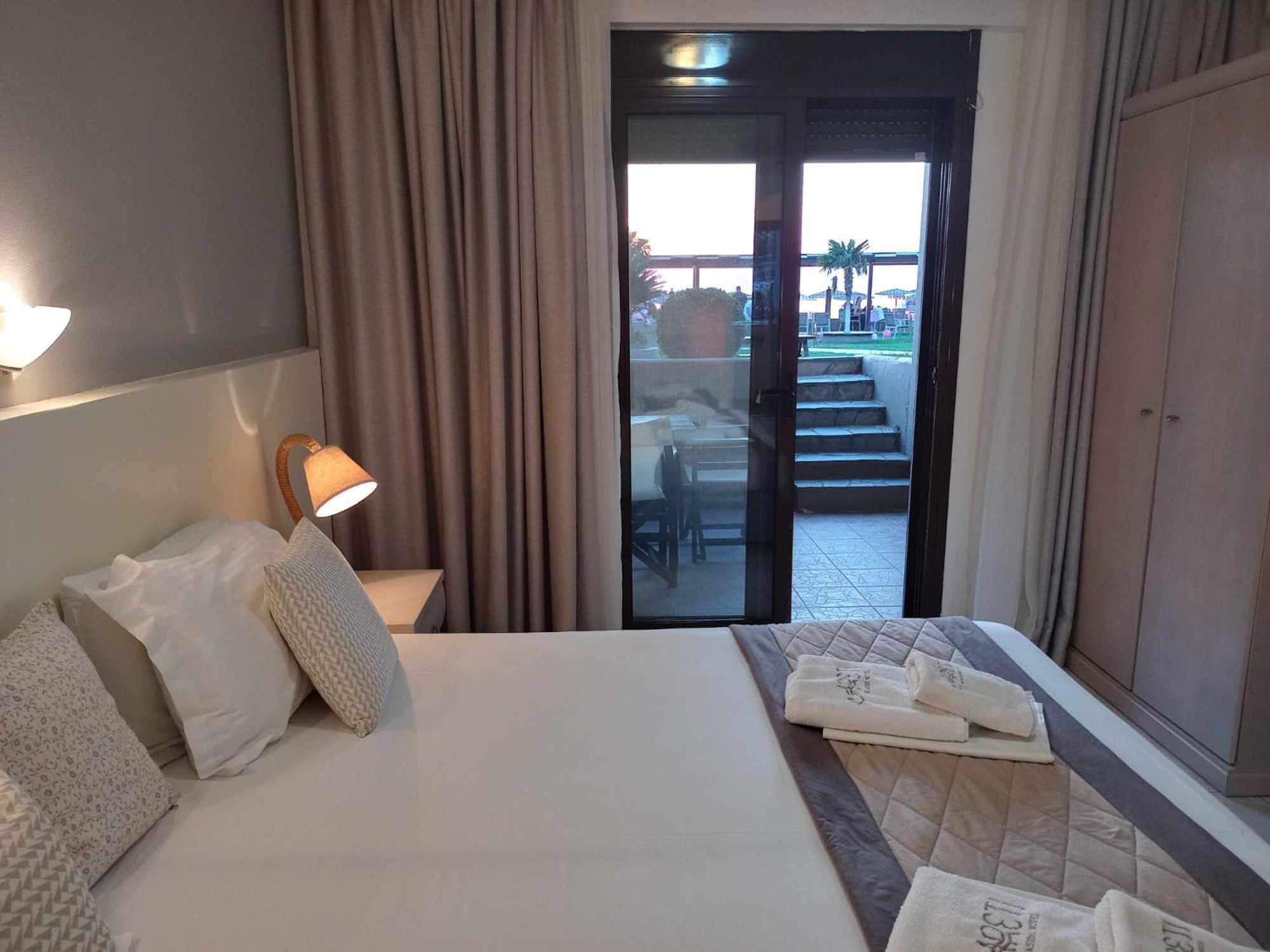 Hotel Areti Neos Marmaras Bagian luar foto