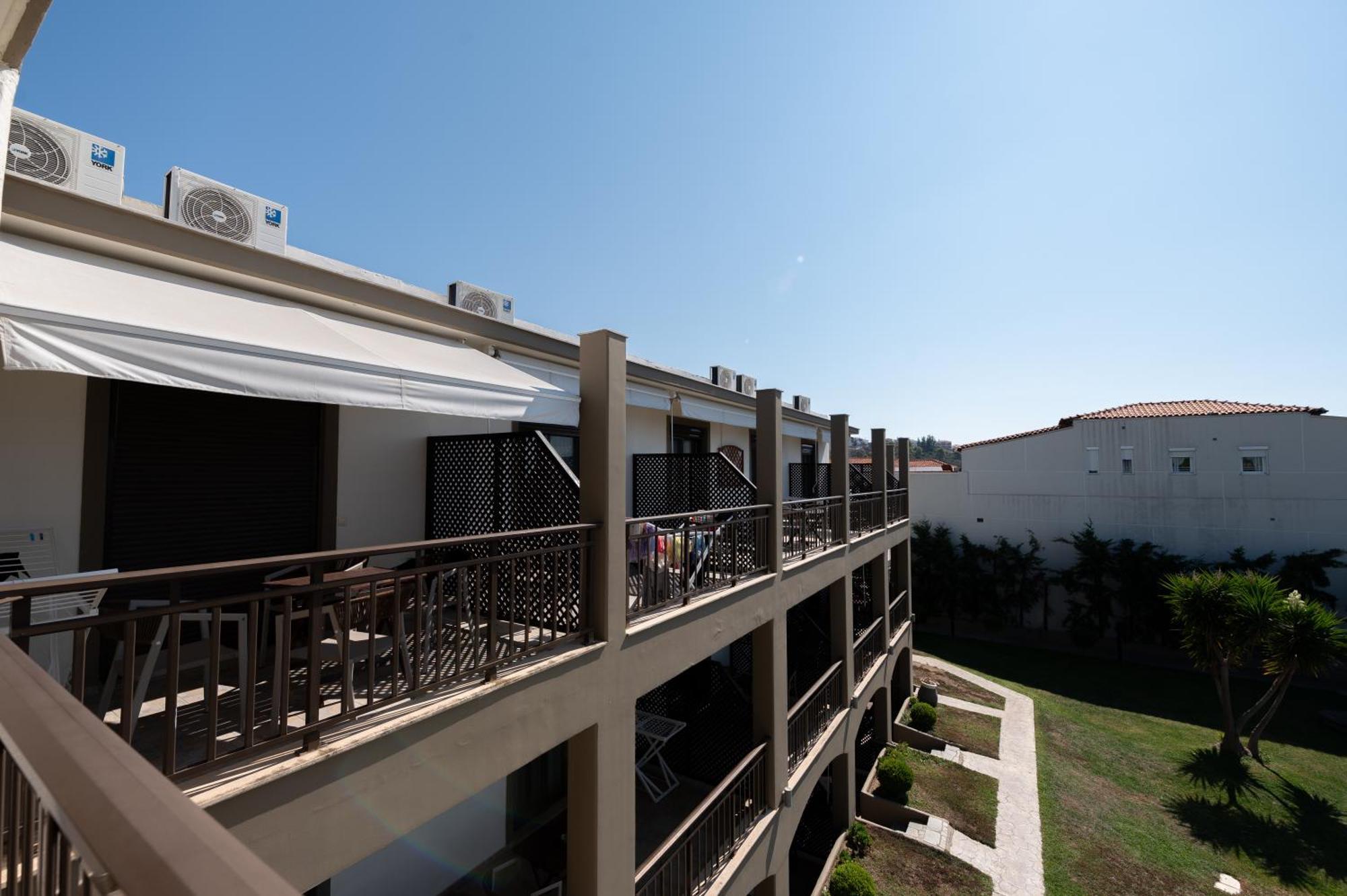 Hotel Areti Neos Marmaras Bagian luar foto