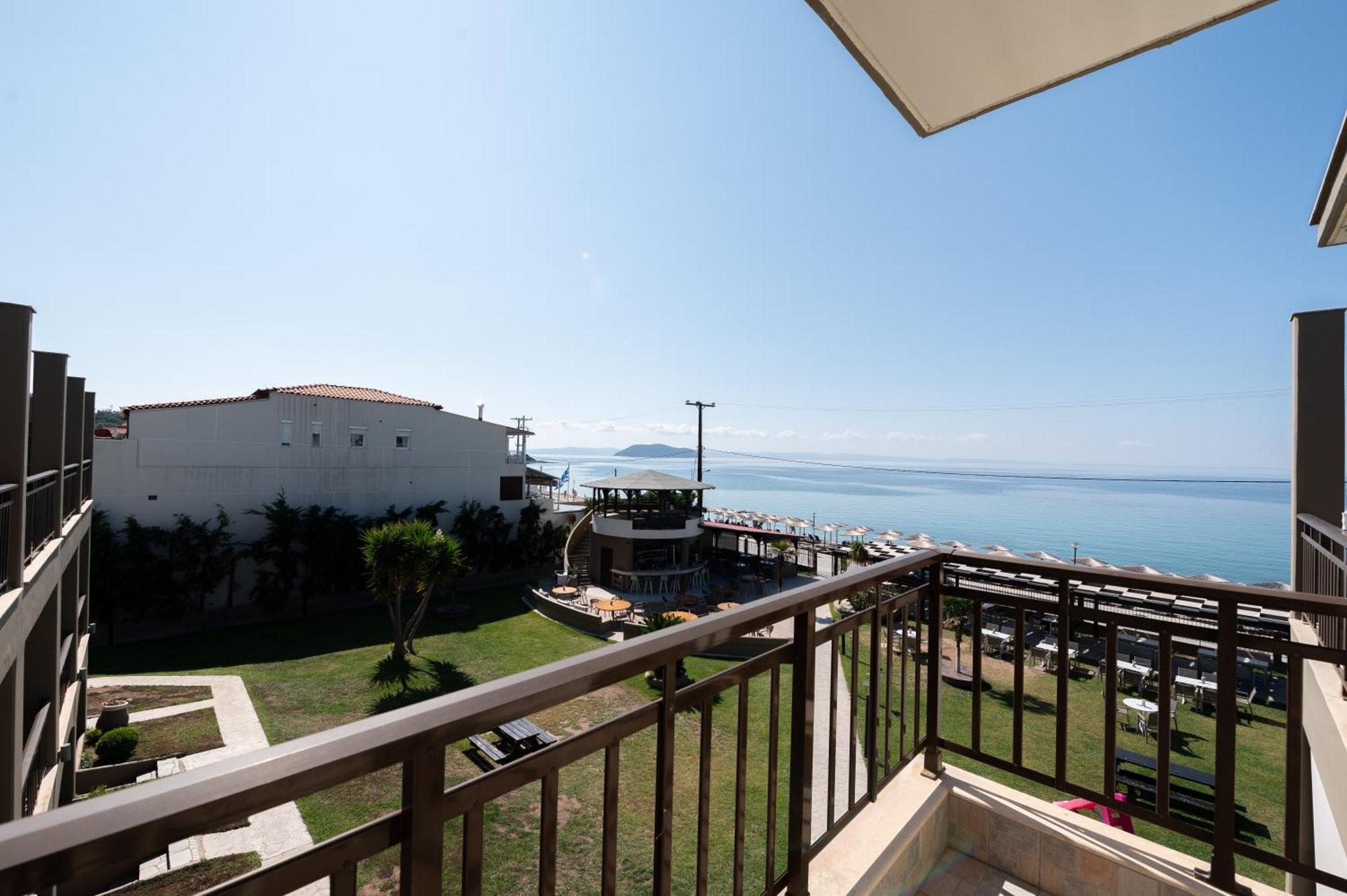 Hotel Areti Neos Marmaras Bagian luar foto