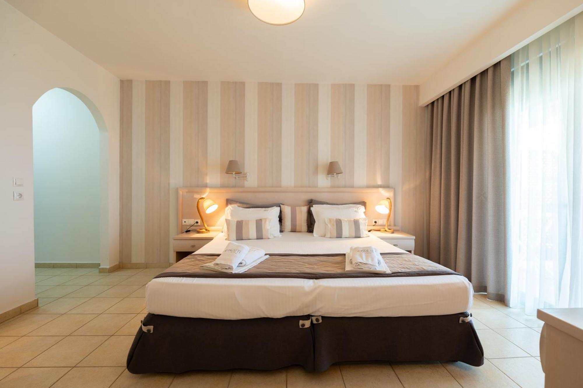 Hotel Areti Neos Marmaras Bagian luar foto