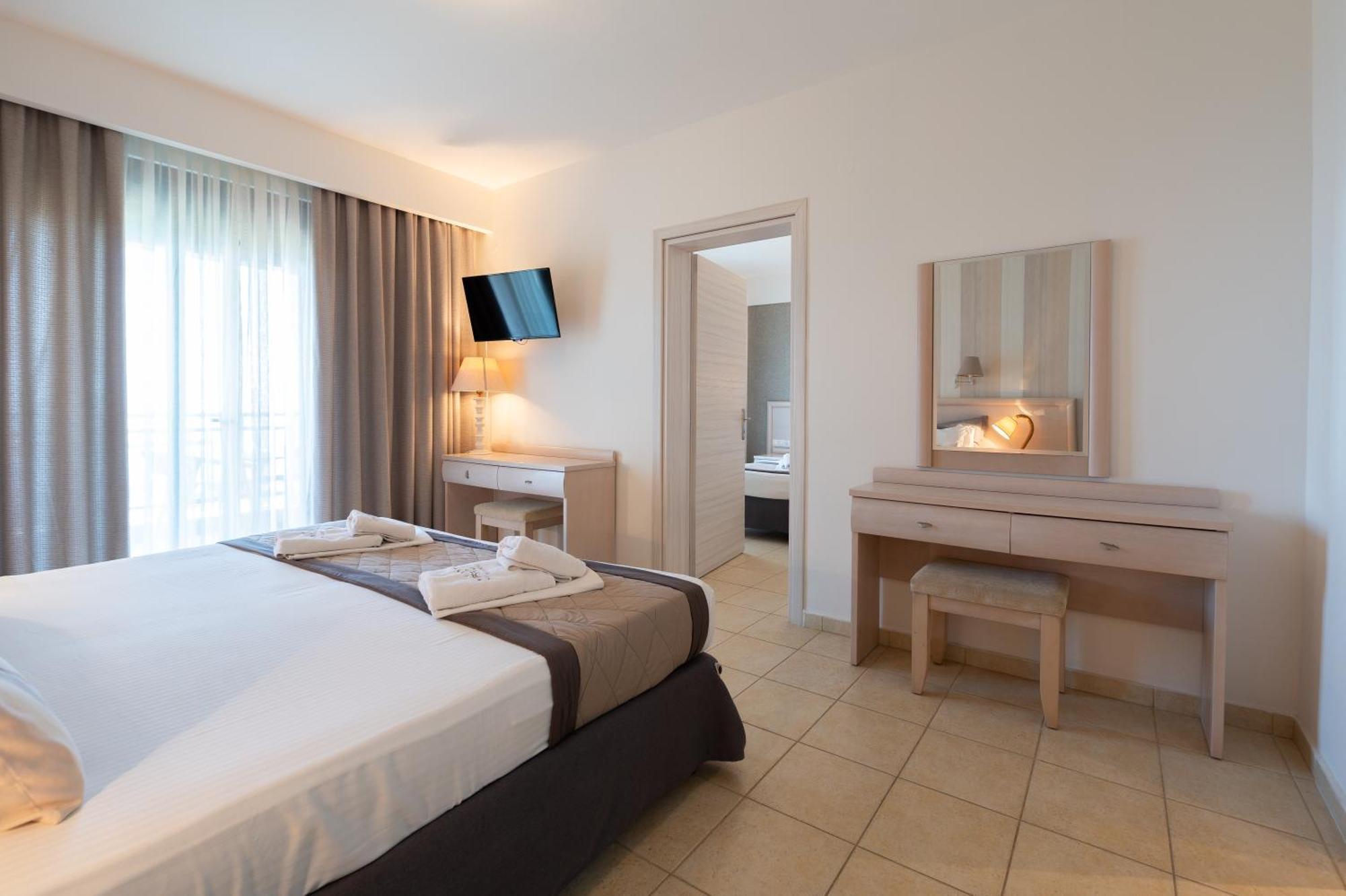 Hotel Areti Neos Marmaras Bagian luar foto